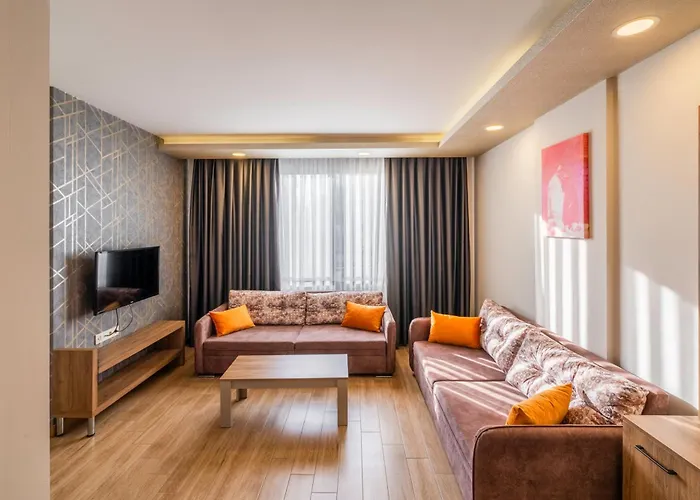 Golden World Suite Hotel